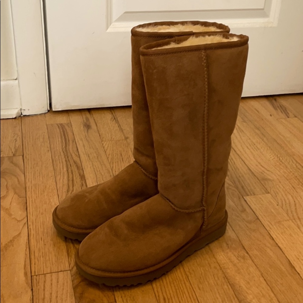 Classic tall ugg II chestnut size 8